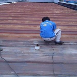 彩鋼瓦翻新除銹